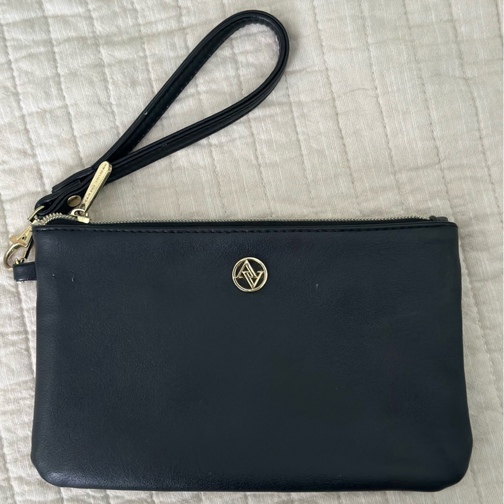Adrienne Vittadini black clutch